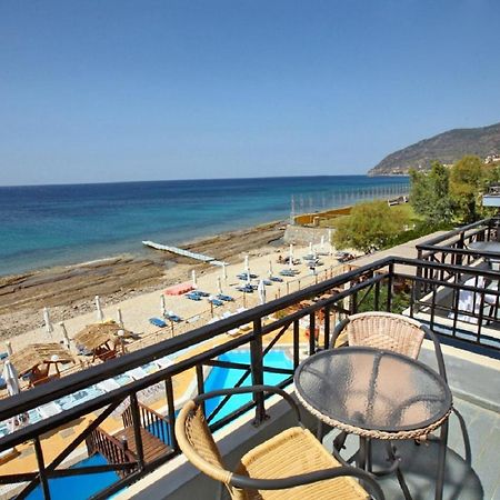 Pebble Beach Hotel Plomari Exterior foto