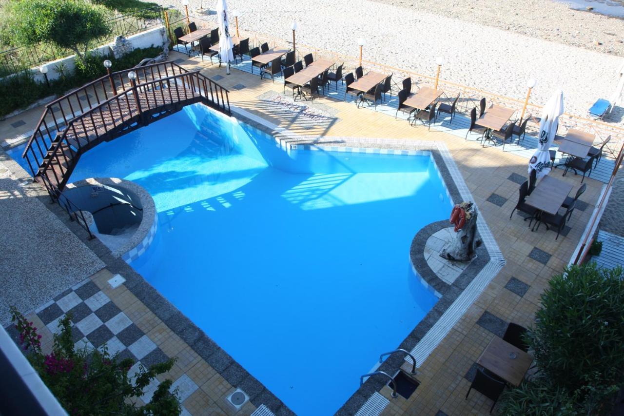 Pebble Beach Hotel Plomari Exterior foto